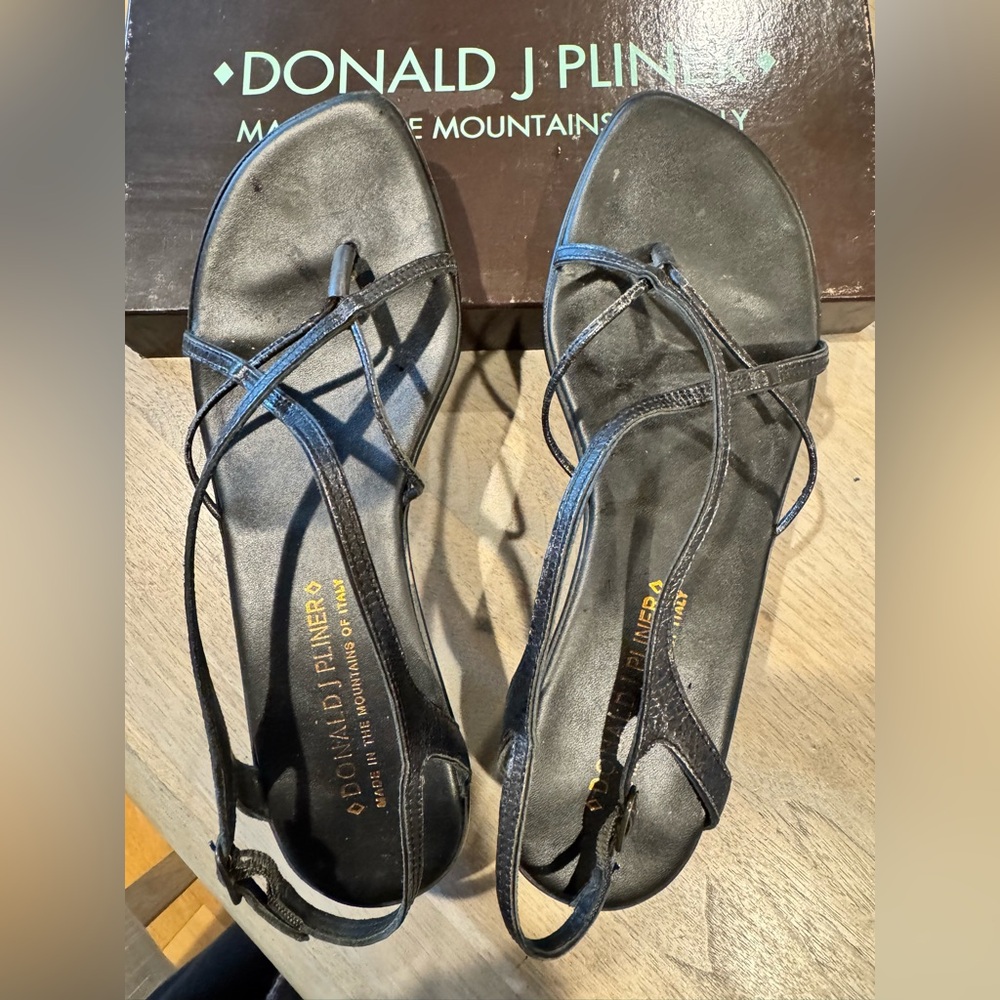 Donald J Pliner Black Leather Strappy Wedge Sandals | Size 9M | Made in Italy